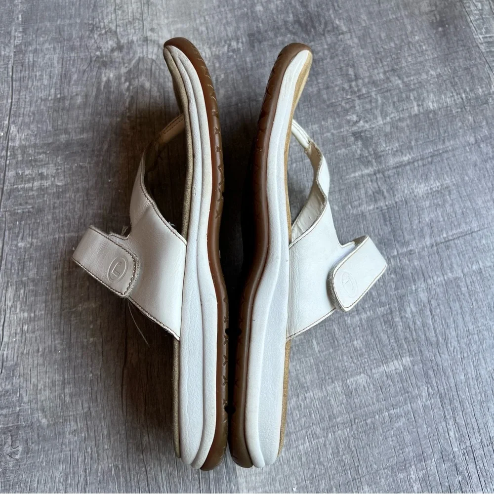 Rockport Woman’s Slides Thong Sandal White Leather Size 8.5